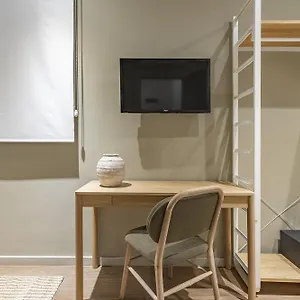 Ola Living Diagonal Πανσιόν